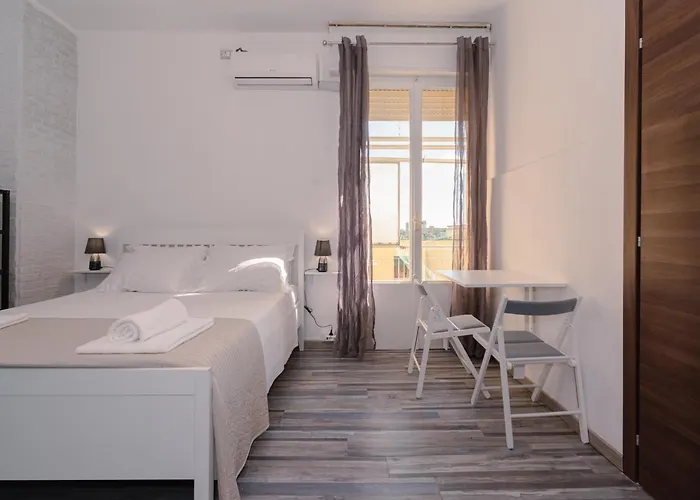 Galleria Del Reno Guest house