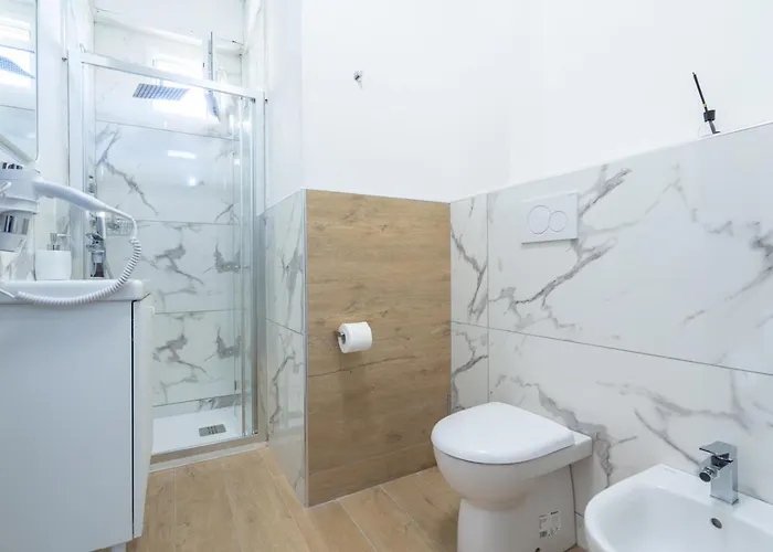 Galleria Del Reno Guest house 2*