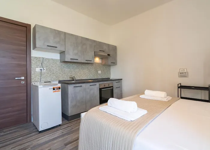 ガッレリア デル レーノ 2*