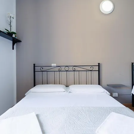 德尔里诺广场酒店 招待所 博洛尼亚