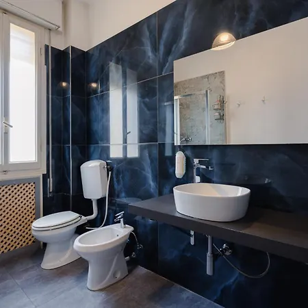 بيت ضيافة Galleria Del Reno بولونيا